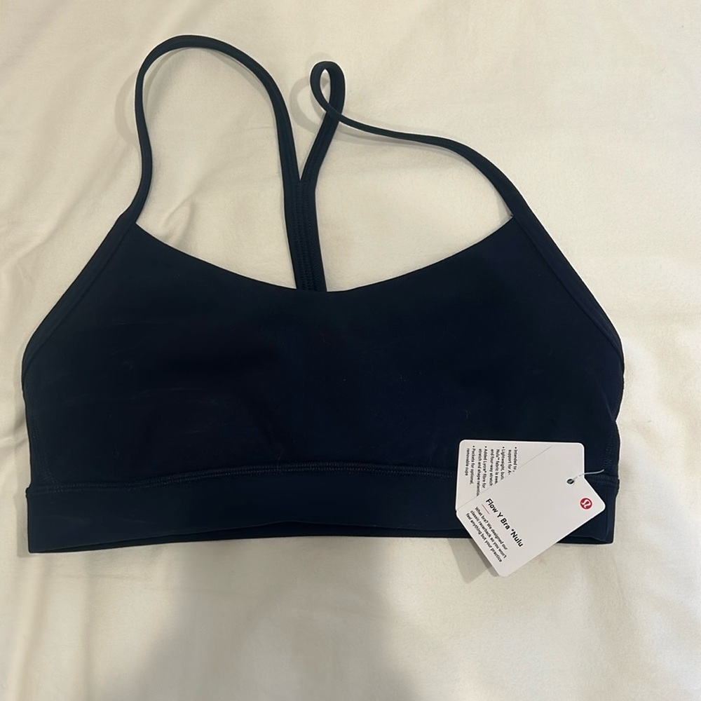 COPY - NWT lululemon True Navy Flow Y Bra size 6